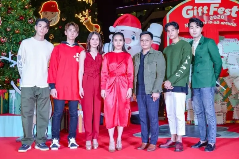 เทอร์มินอล21 อโศก เตรียมฉลองความสุข “Gift Fest 2020 Happiness is all around Santa HO HO HO” รวม 3 หนุ่มสุดฮอต เจเจ-แบงค์-กัปตัน ร่วมออกแบบคาแรกเตอร์เหล่าซานต้าสุดน่ารักในเทศกาลแห่งความสุขส่งท้ายปี