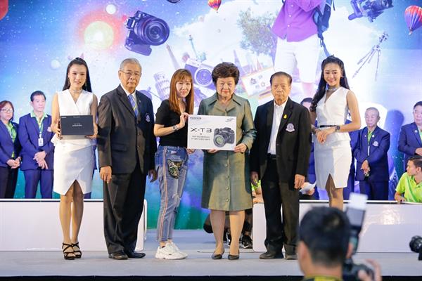 งาน PHOTO FAIR 2019 ประสบความสำเร็จตามเป้าหมาย กระตุ้นวงการธุรกิจการถ่ายภาพ ทั้งจำนวนผู้เข้าชมงาน ยอดขายกล้องและอุปกรณ์การถ่ายภาพ ประกาศรายชื่อผู้โชคดีกับกิจกรรมในงาน PHOTO FAIR 2019