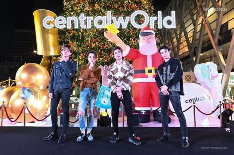“โฟร์โนล็อค” ภูมิใจ คว้า 3 งานยักษ์ทิ้งท้ายปี “เซ็นทรัลเวิลด์-สยามเซ็นเตอร์-เอ็มควอเทียร์” ส่ง “TRINITY” สร้างเซอรไพร์ส 3 ห้าง 3 คอนเซ็ปท์
