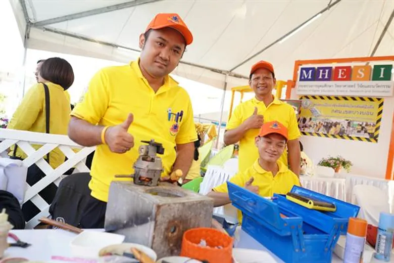 สอศ. จัดบริการประชาชน เนื่องในวันพ่อแห่งชาติ 5 -14 ธ.ค. 62 ณ สนามหลวง