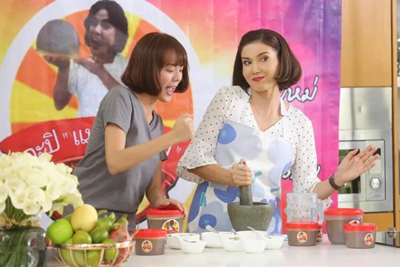 “แอน สิเรียม” ลงละครคอมมาดี้ครั้งแรก!! จัดเต็มเล่นใหญ่ไฟกระพริบ สุดปลื้มแฟนๆ ชอบ