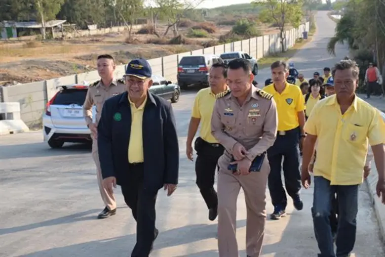 “อธิบดีกรมประมง” นำคณะสื่อมวลชนลงพื้นที่ จ.เพชรบุรี ลุยติดตามการขึ้นทะเบียนเรือประมงพื้นบ้าน หลังออกประกาศฯ พบชาวประมงเริ่มตื่นตัวเป็นอย่างมาก พร้อมร่วมกันปล่อยพันธุ์สัตว์น้ำเนื่องในวันคล้ายวันพระราชสมภพ ในหลวงรัชกาลที่ 9