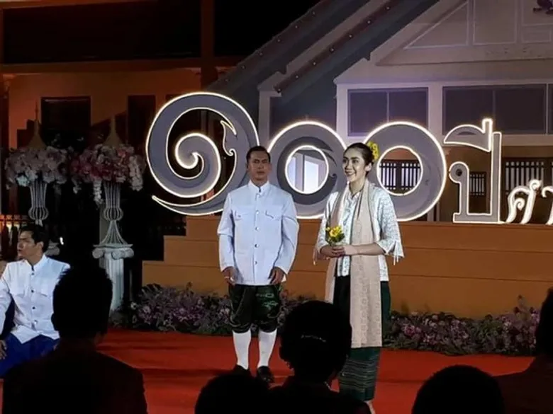 ปล่อยของ! เด็กการแสดง ม.ศรีปทุม โชว์แสดงละคร งานฉลอง 100ปี ศาลจังหวัดปทุมธานี