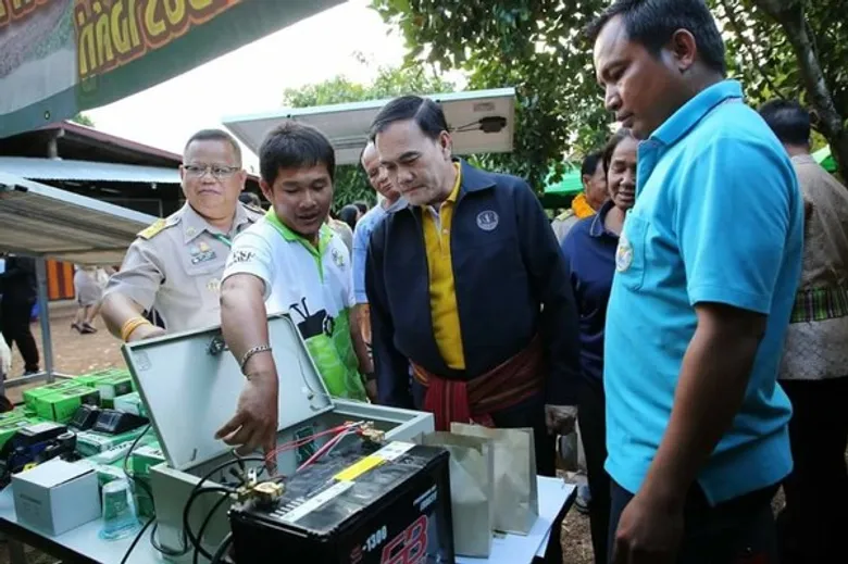 กรมส่งเสริมการเกษตรเร่งฟื้นฟูผู้ได้รับผลกระทบจากอุทกภัย จัดให้บริการซ่อมเครื่องยนต์เกษตรฟรี!!! 18 ธ.ค. นี้ ณ ศพก.ดอนมดแดง จ.อุบลราชธานี