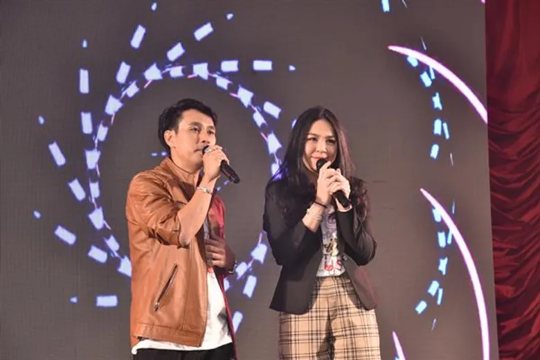 เหล่าศิลปินใจบุญกว่า 20 ชีวิต ร่วมคอนเสิร์ตการกุศล “ราชาวิถีแห่งใจ Charity Concert รวมพลังพลัส เพื่อรพ.ราชวิถี” รายได้สมทบทุนจัดซื้อเครื่องมือแพทย์ฯ รพ.ราชวิถี