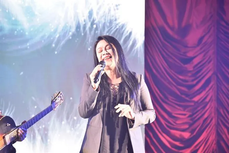 เหล่าศิลปินใจบุญกว่า 20 ชีวิต ร่วมคอนเสิร์ตการกุศล “ราชาวิถีแห่งใจ Charity Concert รวมพลังพลัส เพื่อรพ.ราชวิถี” รายได้สมทบทุนจัดซื้อเครื่องมือแพทย์ฯ รพ.ราชวิถี