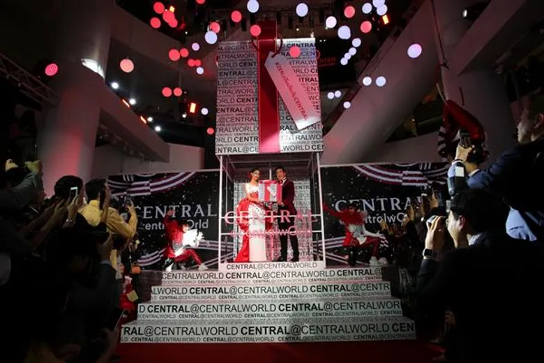 สุดคึกคัก! เหล่าเซเลบสายแฟ กิน ช้อป ร่วมฉลองเปิดห้างครั้งยิ่งใหญ่!! “CENTRAL@centralwOrld” ห้างเซ็นทรัล@เซ็นทรัลเวิลด์ ที่สุดของห้างไลฟ์สไตล์ของไทย
