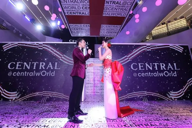 สุดคึกคัก! เหล่าเซเลบสายแฟ กิน ช้อป ร่วมฉลองเปิดห้างครั้งยิ่งใหญ่!! “CENTRAL@centralwOrld” ห้างเซ็นทรัล@เซ็นทรัลเวิลด์ ที่สุดของห้างไลฟ์สไตล์ของไทย