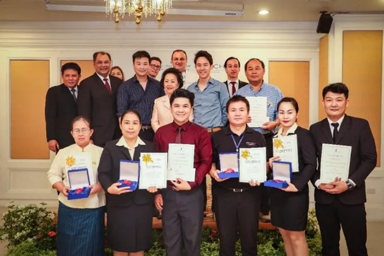 รอยัล คลิฟ เชิดชูพนักงานดีเด่น มอบรางวัลและใบประกาศเกียรติคุณ ประจำปี 2562