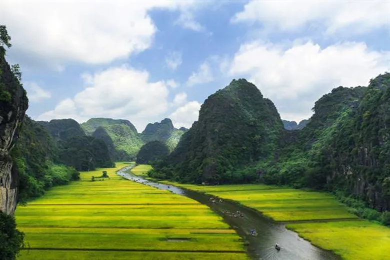 ปีหน้าจะไปเที่ยวไหนดี? Booking.com เผย 10 จุดหมายมาแรงในหมู่นักเดินทางชาวไทยและต่างชาติ ให้ผู้เดินทางยุคใหม่ได้ไปสำรวจในปี 2020