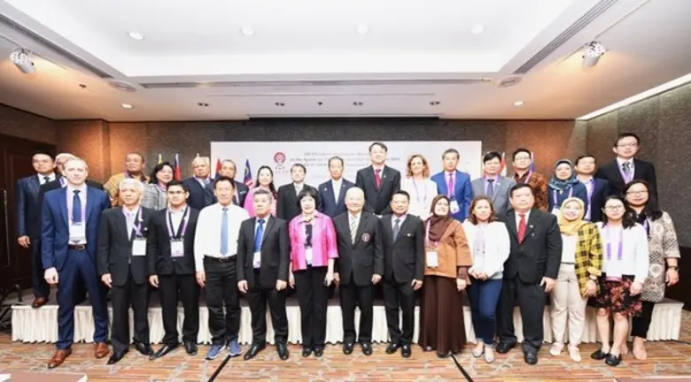 รัฐมนตรีว่าการกระทรวงแรงงาน เปิดประชุมวิชาการด้านกา...