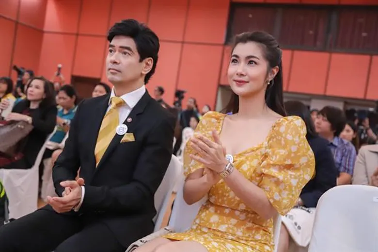 “จิ๊บ วสุ – จ๊ะจ๋า – เก๋ – ตรี – ชิงชิง” ตัวแทนดาราจิตอาสา ร่วมงานลงนาม MOU “CENSOR PLASTIC BAGS”ลดแพร่ภาพถุงพลาสติกผ่านหน้าจอ!!