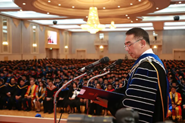 วิทยาลัยเทคโนโลยีสยาม จัดพิธีประสาทปริญญา...