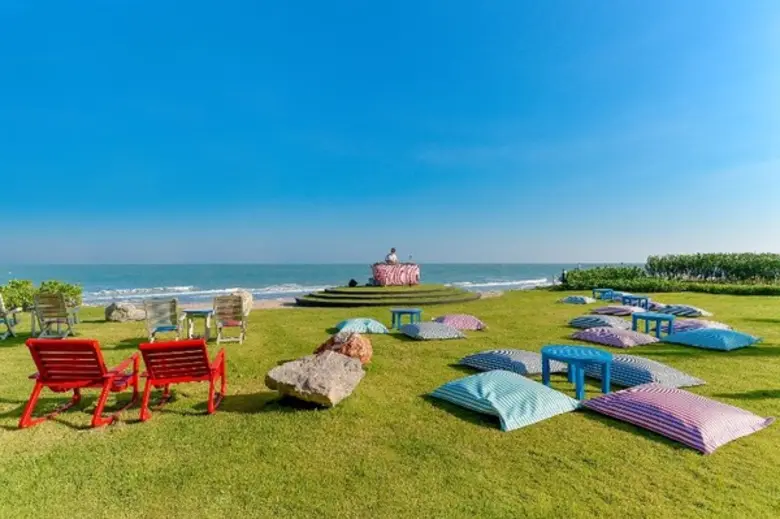 เคาท์ดาวน์ปีใหม่สุดเอ็กซ์คลูซีฟ ริมหาดชะอำ-หัวหิน ที่บาบา บีช คลับ หัวหิน