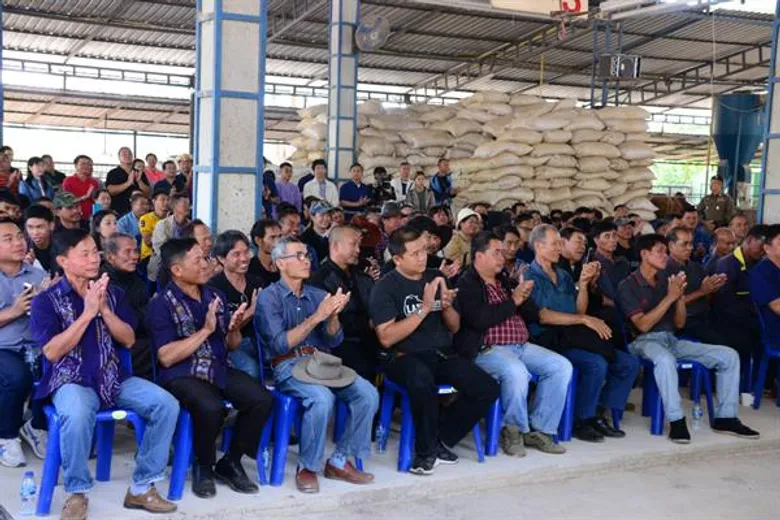 'รมช.ประภัตร’ นำทีมลุยเหนือ เล็งสร้างคอกกักโคเชียงแสน ดันเป็นศูนย์กลางส่งออกที่ได้มาตรฐานก่อนส่งออกขายจีน