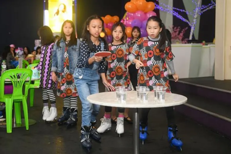 ซับซีโร่ ไอซ์สเก็ต คลับ ชวนบรรดาแฟนคลับรุ่นจิ๋วร่วมงาน Birthday Party On Ice @ Sub-Zero Ice Skate Club