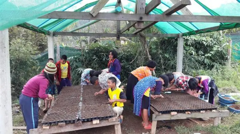 “ไปรษณีย์ไทย” แจกทริคเลือกของขวัญปีใหม่ให้ถูกใจผู้รับ พร้อมหนุนคนไทยร่วมสร้างสังคมแห่งการให้และแบ่งปัน