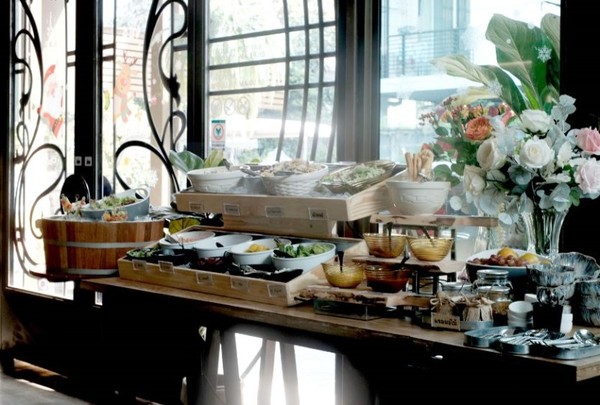 GTH ชวนอร่อยชิลล์มื้อสายเคล้าเสียงเพลงฟังสบายในวันหยุด กับ Weekend Jazzy Brunch @