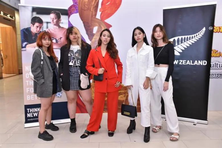 ดีไซเนอร์นิวซีแลนด์ ออกแบบผ้าไทยสไตล์เมารี ร่วมโชว์แฟชั่นวีค ผ้าไหมไทยนานาชาติ