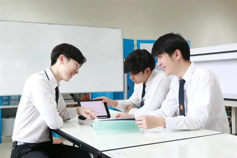 อธิบการดี สจล. คว้ารางวัล “2019 DX Leader for Thailand” สะท้อนบทบาทผู้นำสถาบันการศึกษาแห่งการเปลี่ยนแปลงในยุคดิจิทัลดิสรัปชั่น