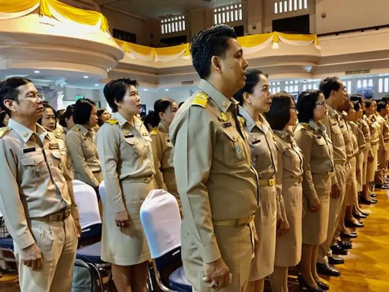 สคล. และภาคีเครือข่าย สสส. ร่วมกับ สพฐ. มอบรางวัลรางวัลครูดีไม่มีอบายมุข