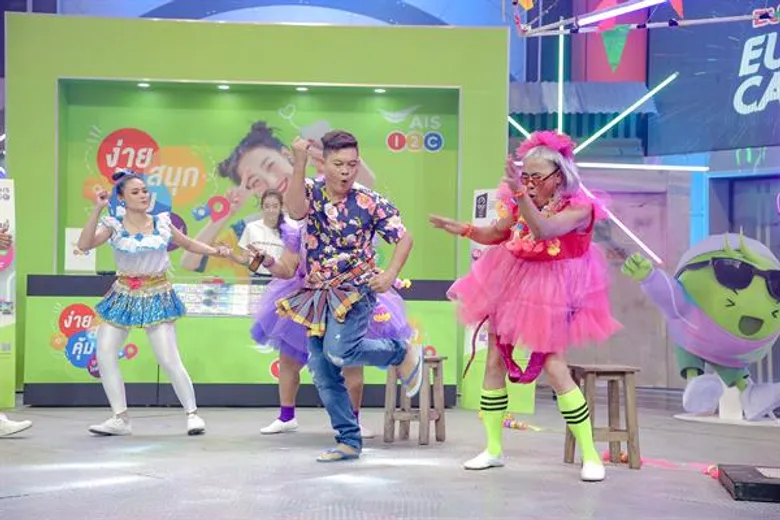 “เกมพันหน้าฯ” จัดหนัก “ติ๊ก กลิ่นสี” แดนซ์ จนลมจับ!!