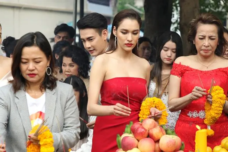 เปิดศักราชใหม่ “ช่อง 8” บวงสรวง ละคร “เรือนสายสวาท” !!!