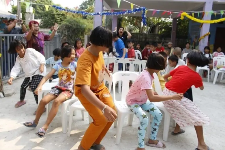  ม.ศรีปทุม เดินหน้าจิตอาสา ทำความดีตามรอยเท้าพ่อ ส่งมอบความสุข เด็กๆชุมชนริมคลองบางบัว เนื่องในวันเด็กแห่งชาติ”63