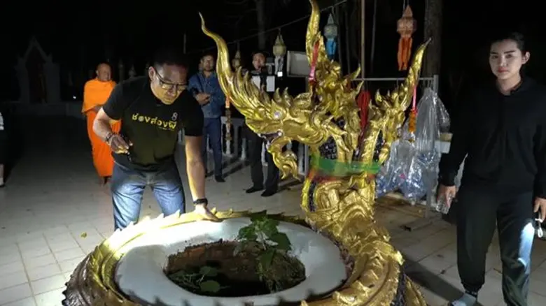 ช่องส่องผี เปิดประตูตำนานเมืองพญานาค “โยนกนคร”