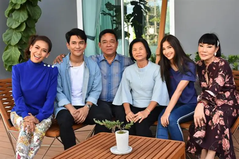 2 พิธีกรสุดแซ่บ "พี่ม้า&กาละแมร์" บุกไปดู...