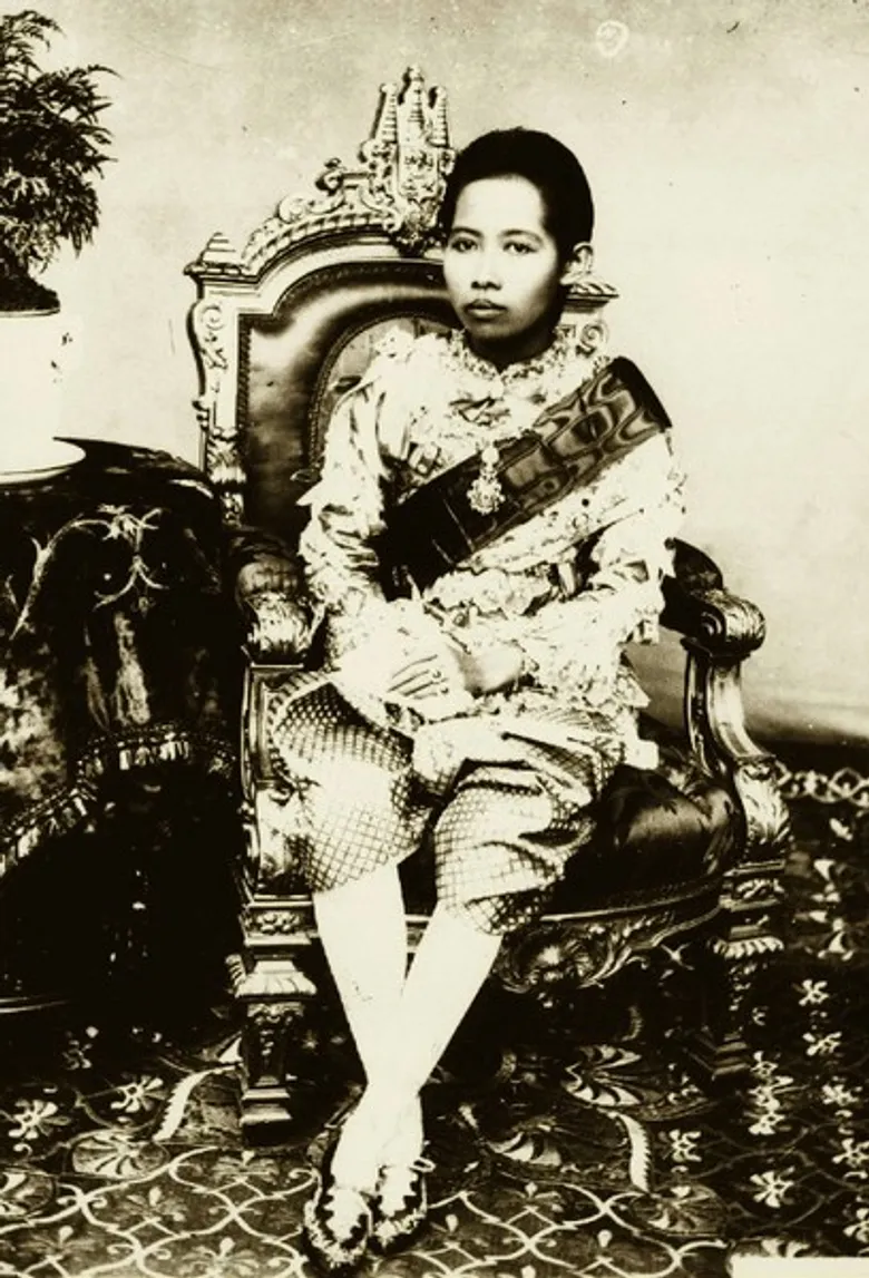 กระทรวงวัฒนธรรม และมูลนิธิสมเด็จพระพันวัสสาอัยยิกาเจ้า ขอเชิญร่วมเฉลิมพระเกียรติและน้อมรำลึกพระกรุณาธิคุณ “สมเด็จพระพันวัสสาอัยยิกาเจ้า” ในนิทรรศการ “ปทุมนิวาสราชพิพิธภัณฑ์” ระหว่างนี้ถึงวันที่ 26 มกราคม 2563 ณ ไลฟ์สไตล์ ฮอลล์ ชั้น 2 สยามพารากอน
