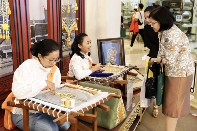 กระทรวงวัฒนธรรม และมูลนิธิสมเด็จพระพันวัสสาอัยยิกาเจ้า ขอเชิญร่วมเฉลิมพระเกียรติและน้อมรำลึกพระกรุณาธิคุณ “สมเด็จพระพันวัสสาอัยยิกาเจ้า” ในนิทรรศการ “ปทุมนิวาสราชพิพิธภัณฑ์” ระหว่างนี้ถึงวันที่ 26 มกราคม 2563 ณ ไลฟ์สไตล์ ฮอลล์ ชั้น 2 สยามพารากอน