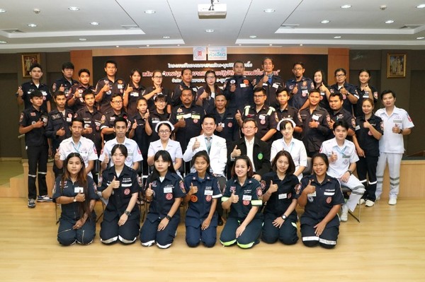 มูลนิธิป่อเต็กตึ๊ง ร่วมกับ โรงพยาบาลหัวเฉ...