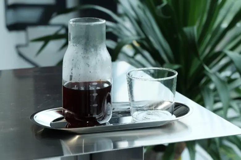 สยามดิสคัฟเวอรี่ เปิดประสบการณ์โลกกาแฟที่แตกต่างไปกับ “Pour Over Lab” หลากเมนูกาแฟสกัดเย็นจากเครื่อง One Dutch เครื่องเดียวในไทย!! ณ CAZH ชั้น 1 สยามดิสคัฟเวอรี่ ดิเอ็กซ์พลอราทอเรี่ยม