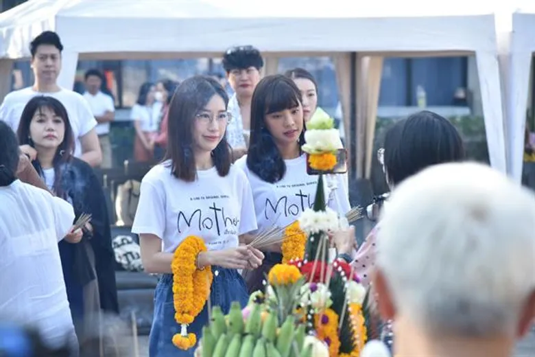 “แพนเค้ก-ต่ายชุติมา” เจอกันครั้งแรก แย่งความเป็นแม่!! นำทีมบวงสรวง LINE TV Original ซีรีส์ “Mother…เรียกฉันว่าแม่”