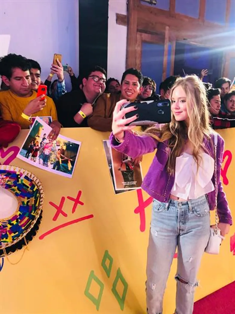 3 ตัวแม่ทีมนกล่า เปิดตัวบนพรมชมพูสุดเริดในงานพรีเมียร์ภาพยนตร์เรื่อง Birds of Prey ณ เม็กซิโก ซิตี้