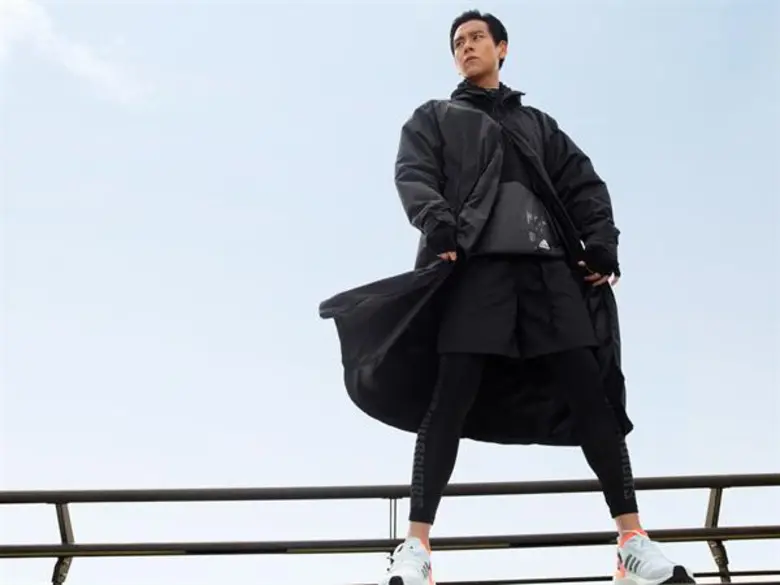 การสืบทอดมรดกแห่งเสื้อผ้ากีฬามาสู่การดีไซน์ยุคใหม่ กับคอลเลคชั่น Athletics ใหม่ จากอาดิดาส
