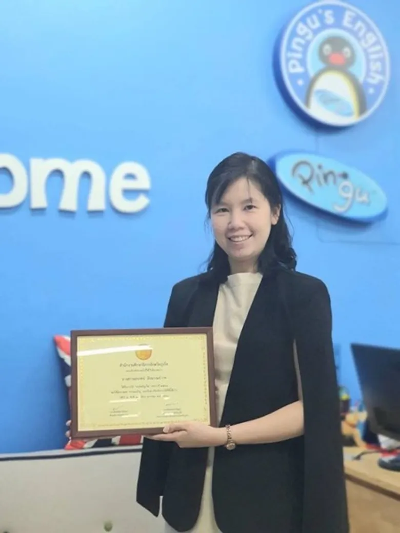 ครูโรงเรียนภาษาอังกฤษพิงกุ ภูเก็ต ได้รับรางวัล “ครูดีศรีภูเก็ต” ประจำปี 2563