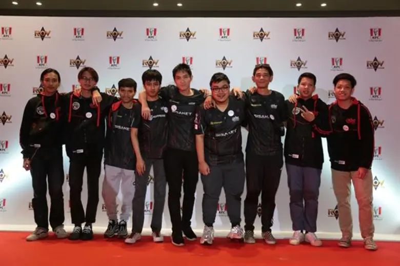KFC จับมือ RoV สร้างประสบการณ์ใหม่ให้เหล่าเกมเมอร์ไทยกับ แคมเปญ 'KFC x RoV ชุดขุมทรัพย์เดอะบอกซ์’ และสกิน 'Col. Sanders Ormarr’ สุดพิเศษ