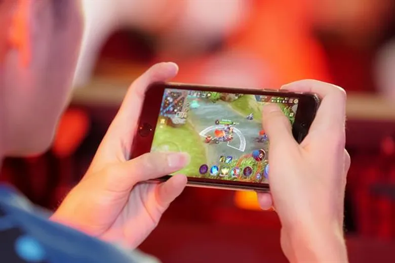 KFC จับมือ RoV สร้างประสบการณ์ใหม่ให้เหล่าเกมเมอร์ไทยกับ แคมเปญ 'KFC x RoV ชุดขุมทรัพย์เดอะบอกซ์’ และสกิน 'Col. Sanders Ormarr’ สุดพิเศษ