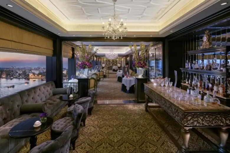 ฉลองเทศกาลวันแห่งความรัก (Valentine’s Day) ณ โรงแรมแมนดาริน โอเรียนเต็ล กรุงเทพฯ วันศุกร์ที่ 14 กุมภาพันธ์ 2563