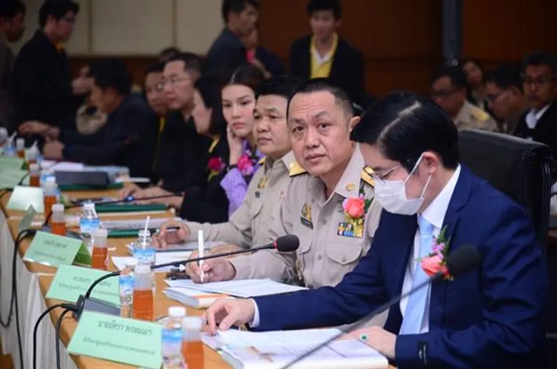 รมช.กระทรวงเกษตรฯ ร่วมประชุมส่วนราชการในสังกัดกระทรวงเกษตรฯ เพื่อติดตามความก้าวหน้า พร้อมแก้ไขปัญหาภัยแล้ง