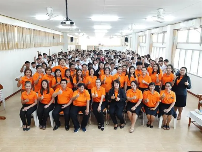 กลุ่มเหล็กสหวิริยา โดยนางสาวนฤมล นวลวงศ์ ...