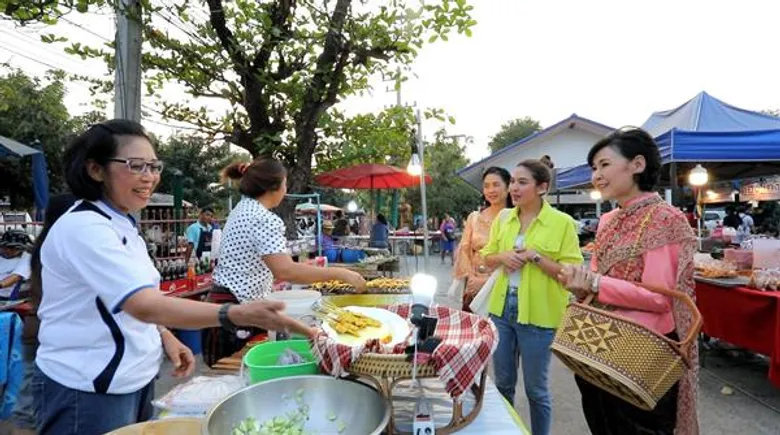 ทีวีไกด์: รายการคุณนายจ่ายตลาด "น้ำหวาน" ต้อนควาย ท่องเที่ยวเชิงเกษตร ชิมน้ำพริกกะปิสูตรเด็ด ตำรับพระนารายณ์