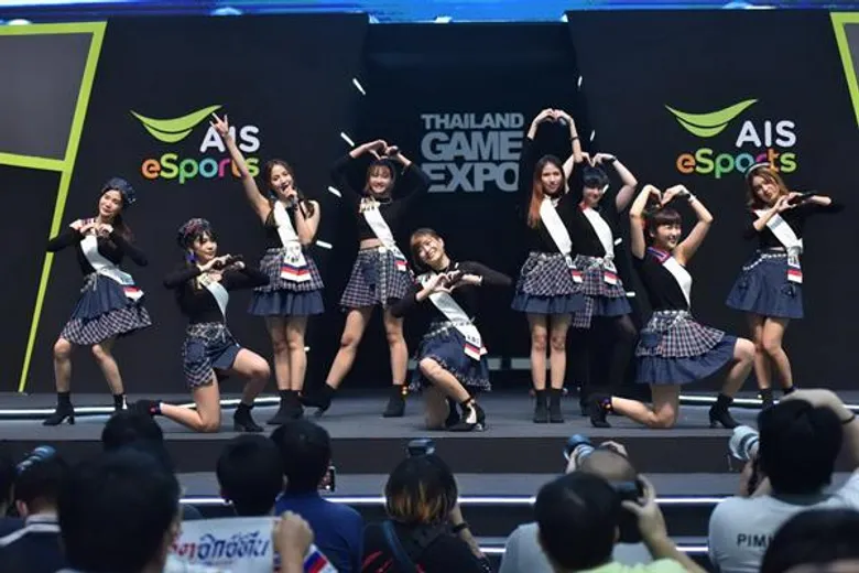 “เป๊ก ผลิตโชค” นำทีม เอสบี ไฟว์-คริส-สิงโต ระเบิดความมันส์ ในงาน “Thailand Game Expo by AIS eSports” มหกรรมเกมและอุปกรณ์เกมมิ่งที่ใหญ่ที่สุดของประเทศไทย
