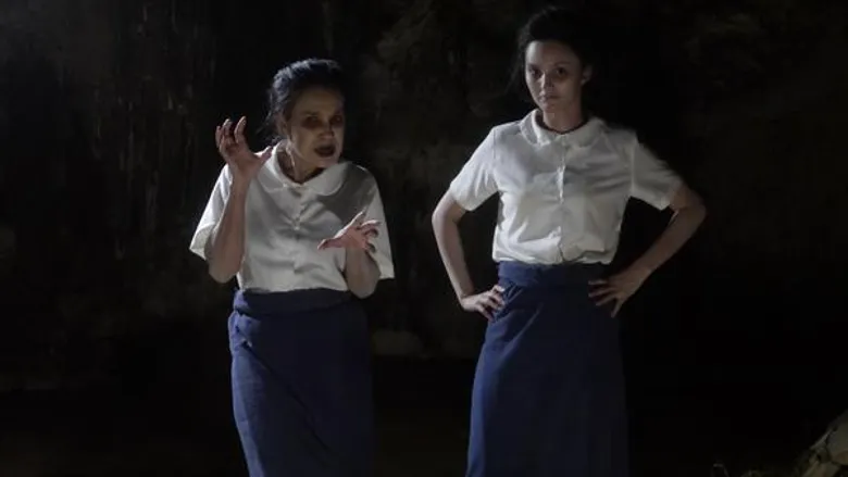 “บิ๊กเอ็ม”โชว์แมนพา“ตูน”ขี่หลัง 3 คู่รักลั้ลลาโลกสีชมพูสวีตข้ามภพ