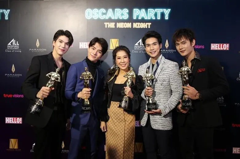 เมเจอร์ ซีนีเพล็กซ์ กรุ้ป จัดงานปูพรมแดง “Oscars Party The Neon Night” ฉลองสู่การประกาศรางวัลออสการ์ 2020 ชมฟรี...ถ่ายทอดสดการประกาศผลรางวัล ณ โรงสยามภาวลัย พารากอน ซีนีเพล็กซ์ ผู้ร่วมงานลุ้นรับบัตรชมภาพยนตร์ฟรี 1 ปี มูลค่า 14,000 บาท