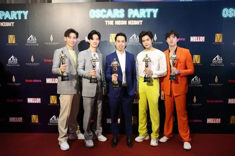 เมเจอร์ ซีนีเพล็กซ์ กรุ้ป จัดงานปูพรมแดง “Oscars Party The Neon Night” ฉลองสู่การประกาศรางวัลออสการ์ 2020 ชมฟรี...ถ่ายทอดสดการประกาศผลรางวัล ณ โรงสยามภาวลัย พารากอน ซีนีเพล็กซ์ ผู้ร่วมงานลุ้นรับบัตรชมภาพยนตร์ฟรี 1 ปี มูลค่า 14,000 บาท