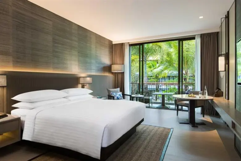 ภูเก็ต แมริออท รีสอร์ท แอนด์ สปา, ในยางบีช เชิญชวนทุกท่านพักผ่อนคลายร้อนริมทะเลด้วยโปรโมชั่น “Summer Splash” สุดพิเศษสำหรับเดือนเมษายนนี้