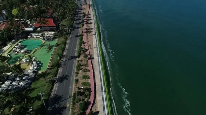 ชายหาดปราณบุรี แหล่งท่องเที่ยวยอดนิยมอีกแห่งหนึ่งใน...
